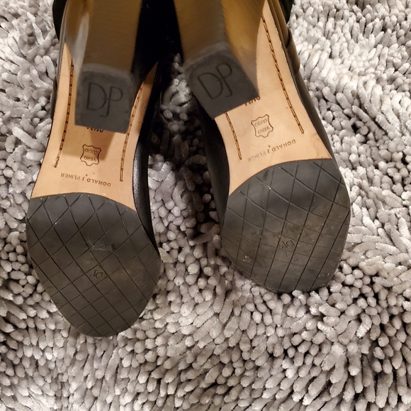 Donald J. Pliner Black leather boot - Picture 7 of 8